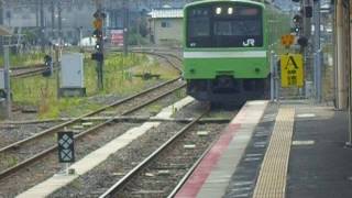 JR大和路線・和歌山線　王寺駅3番ホームに、王寺駅発201系普通列車が到着