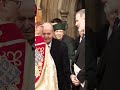 Felipe VI de la mano con el emérito Juan Carlos: la foto del día en su reencuentro en Windsor