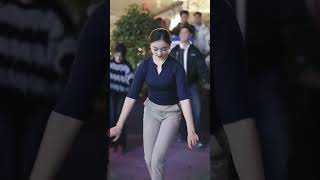 Tibetan girl has a perfect figure and you look beautiful when you smile. Dance out a beautiful l