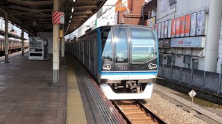 東京メトロ15000系15106編成吉祥寺駅発車