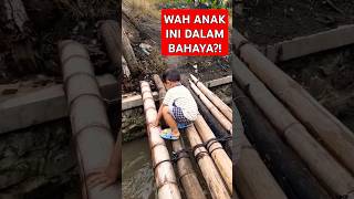 Wah Anak ini Dalam Bahaya?! #iyasbocahpetualang #music #shortsviral #fyp  #ksl_iyas