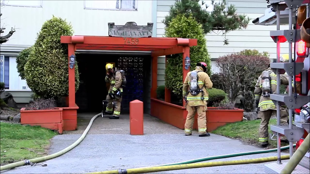 Burnaby 2nd Alarm Apartment Fire - YouTube