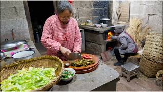 Village Family Cooks With Fresh And Exciting Ingredients