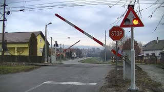 Spoorwegovergang Kutina (HR) // Railroad crossing // Željeznički prijelaz