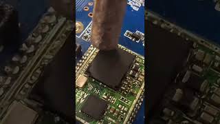 Non-destructive removal of chips from the motherboard #repair