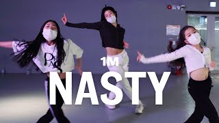 Ariana Grande - nasty / Learner's Class