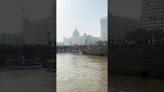 Mesmerizing view of taj hotel by gate way of India #mumbai #tajhotels #gatewayofindia