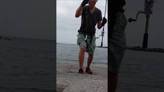 フィッシュ🎣【short ver.】キス‼️１ぴきゲット👏※何故か１ぴきしか釣れない🤭※パワーイソメでキス釣り🏖