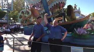 Disneyland-Micky's Soundsational Parade ASL 2