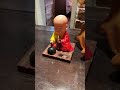 小和尚敲木魚的禪意時光 cute little monk