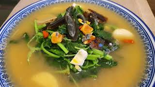 Chinese spinach soup (ingredient list provided)