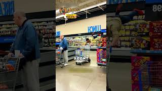 ЛЕТАЕТ НА ТЕЛЕЖКЕ 😳😎🛒