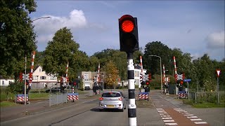 Spoorwegovergang Winschoten // Dutch railroad crossing