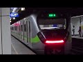 139次七堵發車開往潮州的ppe1029單電豬pp電頭 十二節pp車廂 ppe1031單電豬pp電頭pp自強號，和1220次樹林發車開往基隆的銀綠色微笑號emu900型十輛一編組emu936區間車