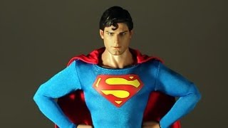 Hot Toys Christopher Reeve Superman MMS 152 ActionFeatures.net Toy Talk Review Action Features