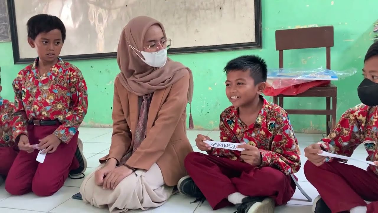 Media Dan Metode Pembelajaran Berbasis Social Emotional Learning - YouTube