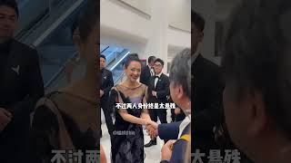 基因壁壘終被打破！1米72的撒貝寧娶外國李白，結婚8年生下龍鳳胎後笑容滿面