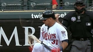 Arcia breaks bat after striking out