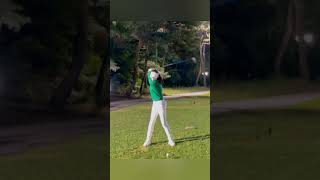 우와~~몸통하고 팔로 휘두르는 파워가 대단하십니다!!!👍👍👍 #golfswing #골프스윙