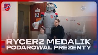 Rycerz Medalik podarował prezenty dzieciom na Święta!