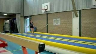 Marije turnen tumbling salto-arabier-flikflak-salto