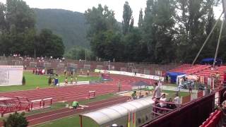 Aníta Hinriksdóttir sigrar 1500m EM landsliða 2013. 4:16