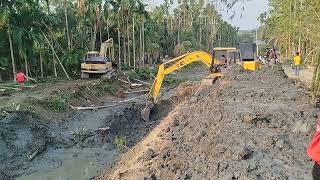 বেকু দিয়ে খাল কাটা হচ্ছে | গ্রামের জীবন সংসার