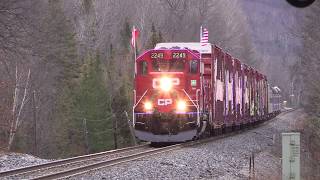 CP Holiday Train at Hobart (29NOV2019)