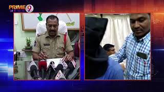 Korutla Police arrested most wanted thieves, Seized Bike and 11 tolas Gold | Prime9 News