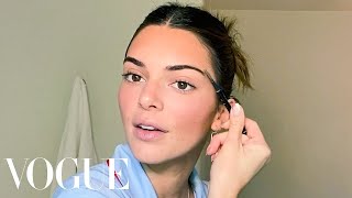 Kendall Jenner's Acne Journey, Go-To Makeup and Best Family Advice | Beauty Secr