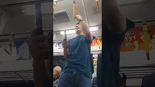 目の前でつり革の点検されてエグい #Shorts #TikTok #おすすめ #電車 #怖い