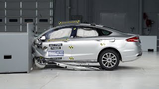 2017 Ford Fusion driver-side small overlap IIHS crash test