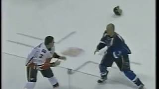 Dion Phaneuf vs Keith Tkachuk