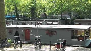 PhilDutch Website - Front view Amsterdam Houseboat Bed and Breakfast