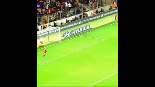 Bunu görüp beğenmeyen Galatasaraylı yoktur #keşfetbeniöneçıkar#youtubeshorts #youtube