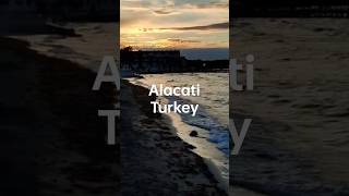 Alaçatı is a town on Turkey’s Çeşme Peninsula, on the Aegean Sea. It’s known for its beaches.🏖️