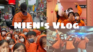 NIEN'S VLOG ｜ 【畢業旅行Day 1】畢旅Ep.1 洋芋片冰在冰箱！？根本是夾娃娃之旅😌🤦🏻‍♀️飯店的浴缸竟然不在浴室🛀