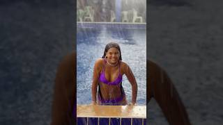 Quem também gosta de uma piscina???😜 #viral #musica #railenashow