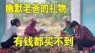 小丽和大妮回娘家买中秋礼，老爸提出啥要求？俩闺女听了直发懵【姑嫂一家亲】