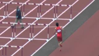 London 2012 110m Hurdles - Liu Xiang falls, injures, limps and is helped by other athletes