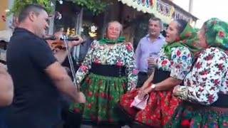 Ceterucă roșie când te-aud nu pot tăce 🎻🎸