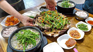 Amazing! The process of making soup with pork head in a traditional Korean market