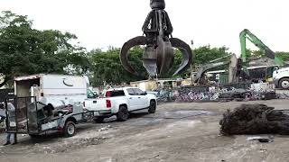 Hydraulic power is essential in a scrapyard!!!