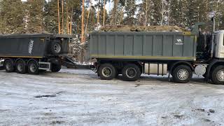 Scania p440 8x4 с прицепом MEGA