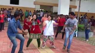 Confidence building exercise in Leadership at VIT Chennai by VIT BUSINESS SCHOOL