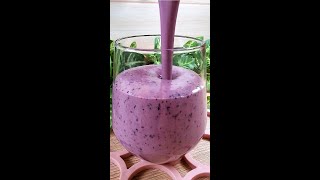 I LOVE this Banana Blueberry Smoothie recipe!🍌#shorts #blueberrysmoothie