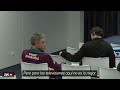 la reacciÓn de luis enrique cuando entra en la sala de prensa medio vacía psg