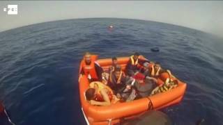 La Marina Militar italiana rescata a 562 inmigrantes tras un naufragio