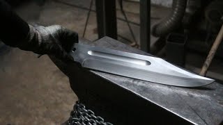 Forging a "Rambo" knife, part 1, forging the blade.