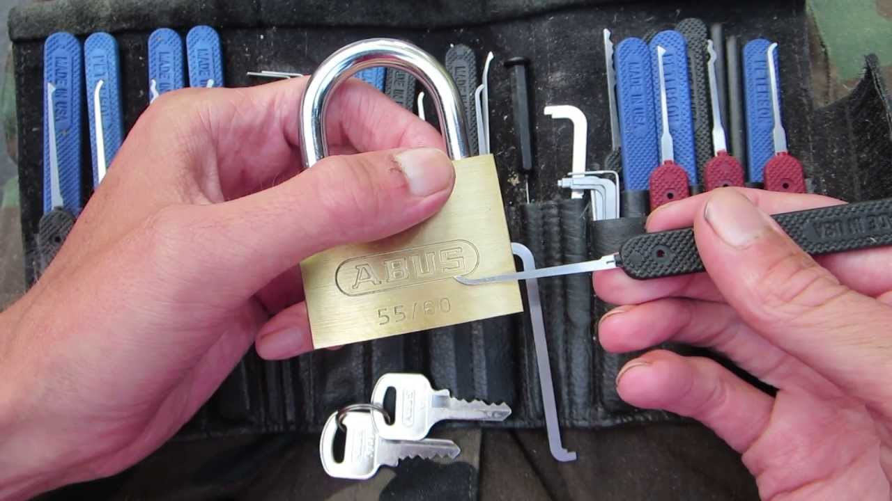 Lockpicking An Abus No 55 60 Padlock Youtube